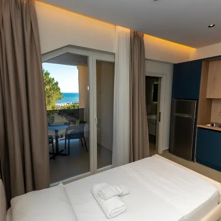 Hotel Golden Horizon *