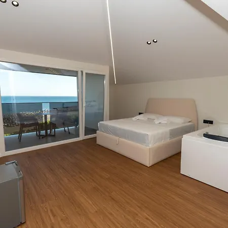 Hotel Golden Horizon Velipojë