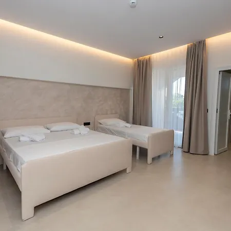 Hotel Golden Horizon *