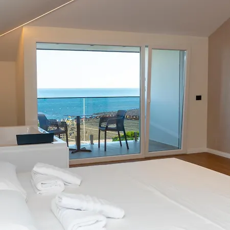 Hotel Golden Horizon